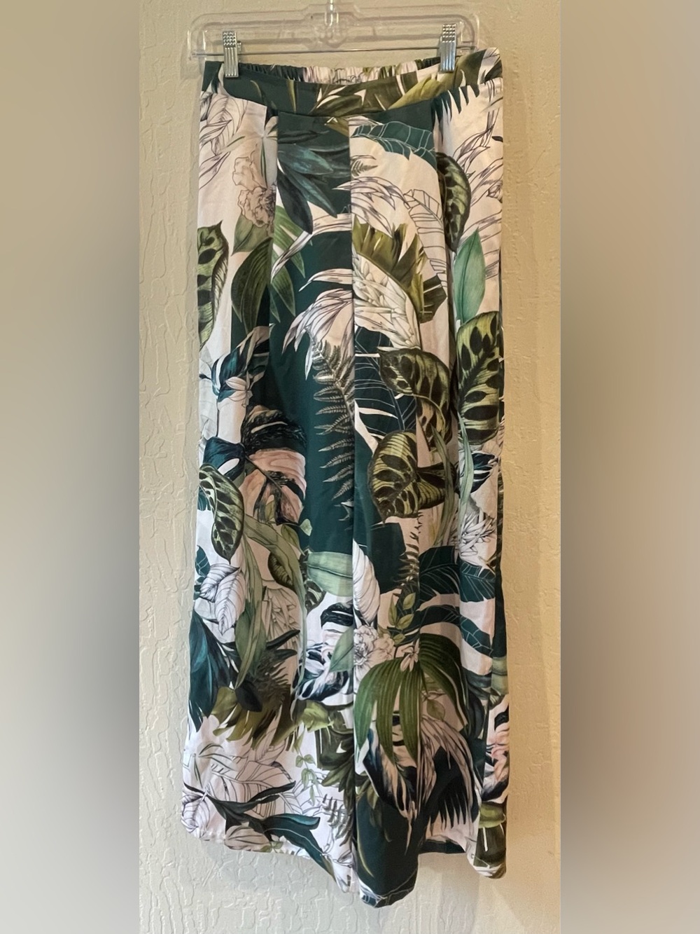 Wide Leg Tropical Print Palazzo Pants in Green and White